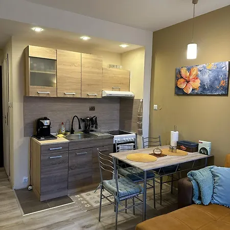 Aurora Apartman *